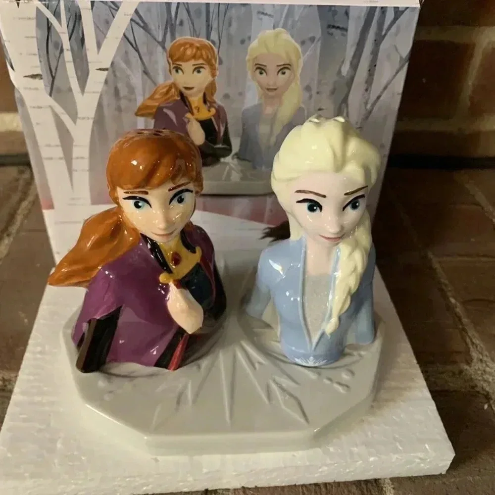 NEW Disney Frozen 3pc Elsa & Anna Figurine Salt & Pepper Shaker Set